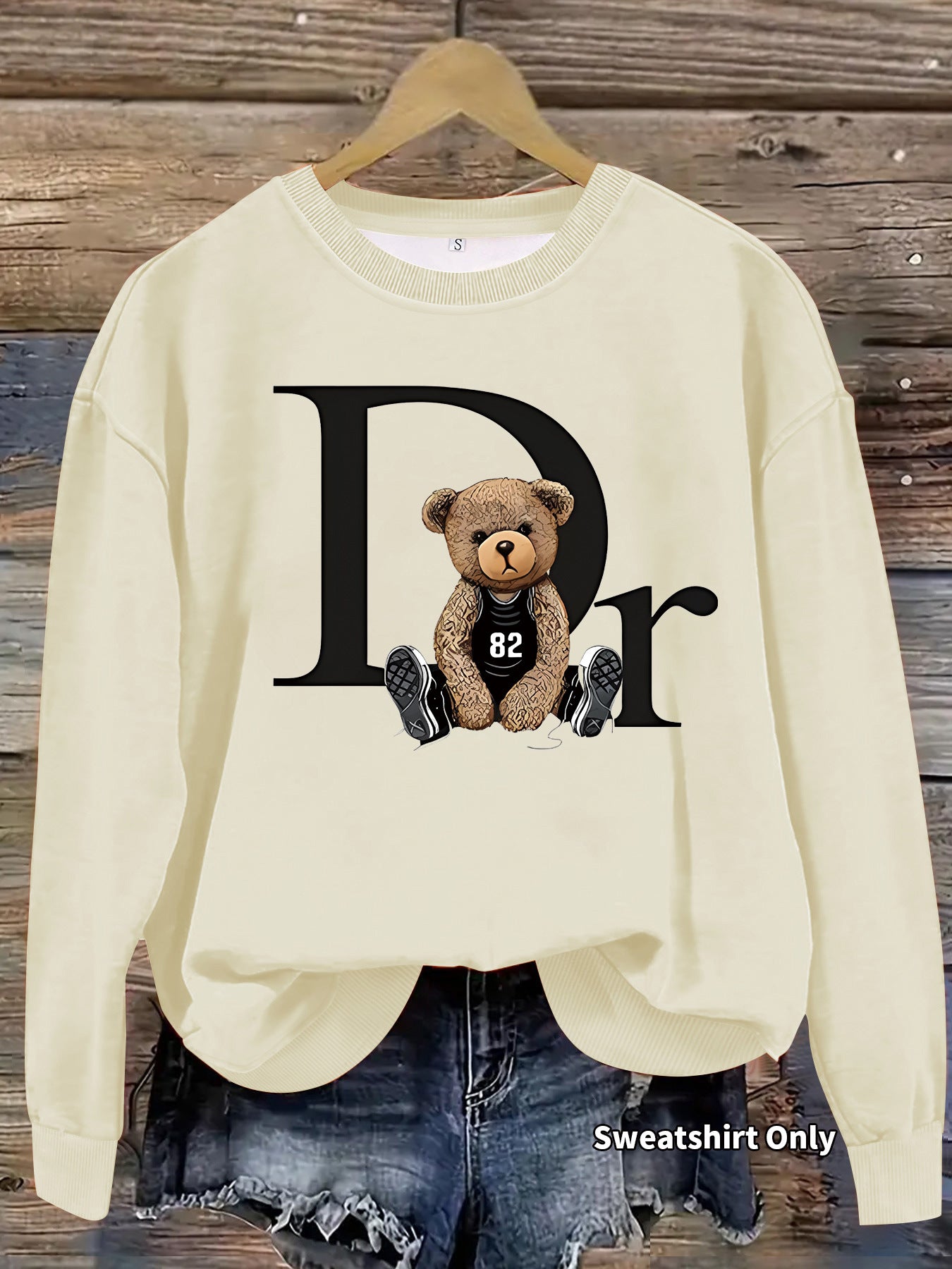 Loose sweatshirt with teddy bear pattern print