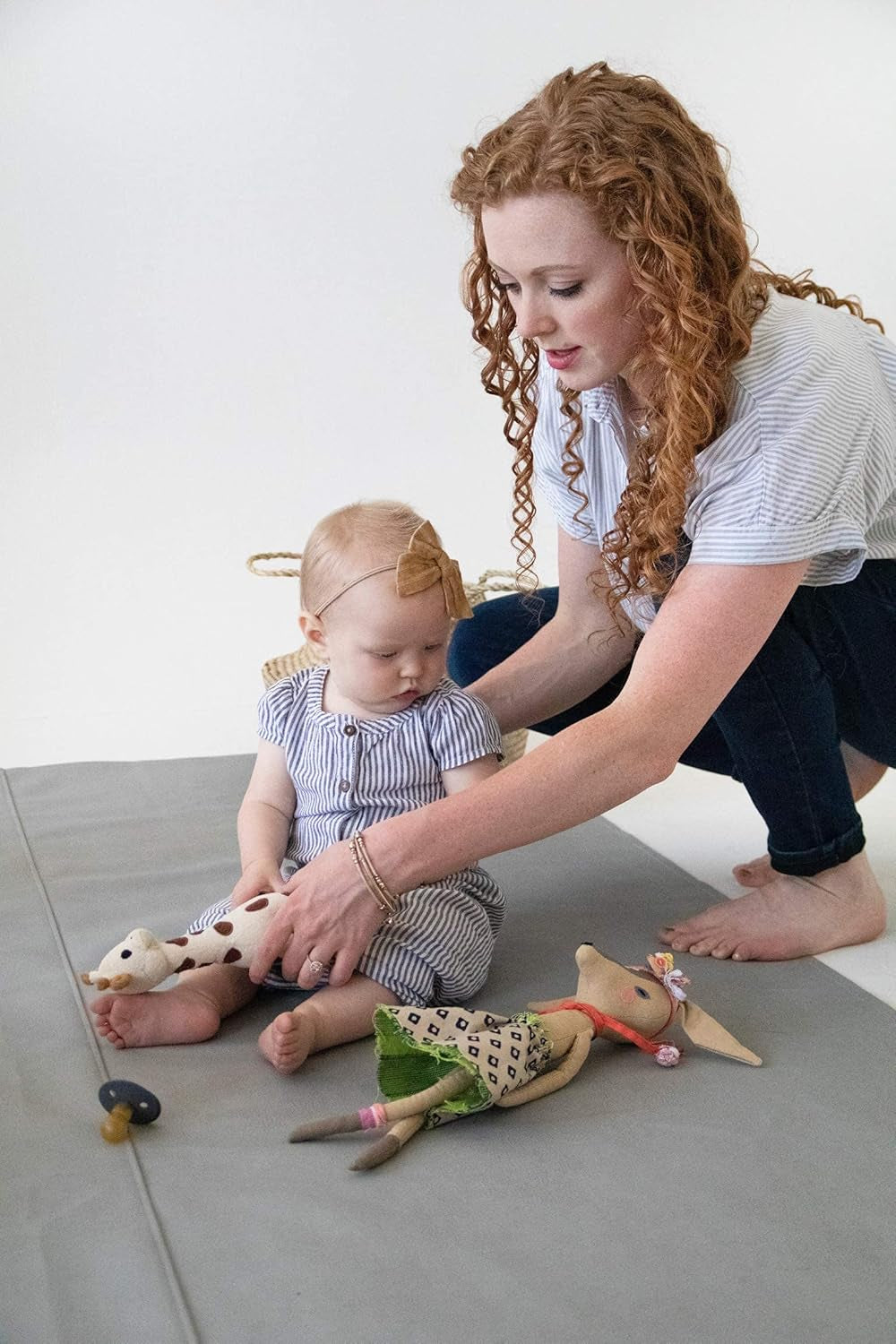 Leather Multipurpose Mat - Kids Luxurious Picnic Mat - Waterproof and Sand Proof Beach Blanket - Indoor and Outdoor Play Mats - High Chair Mat - Includes Carrying Strap for Easy Travel… (Gray)